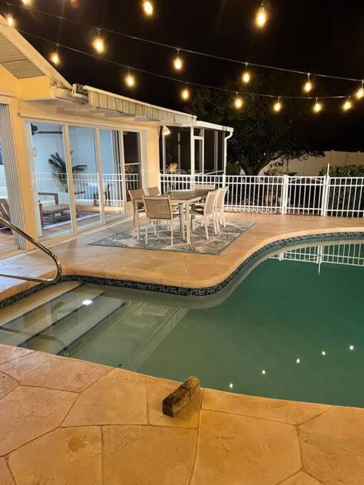 House W/ Heated Pool In Naples 5 Min To Beach Zewnętrze zdjęcie